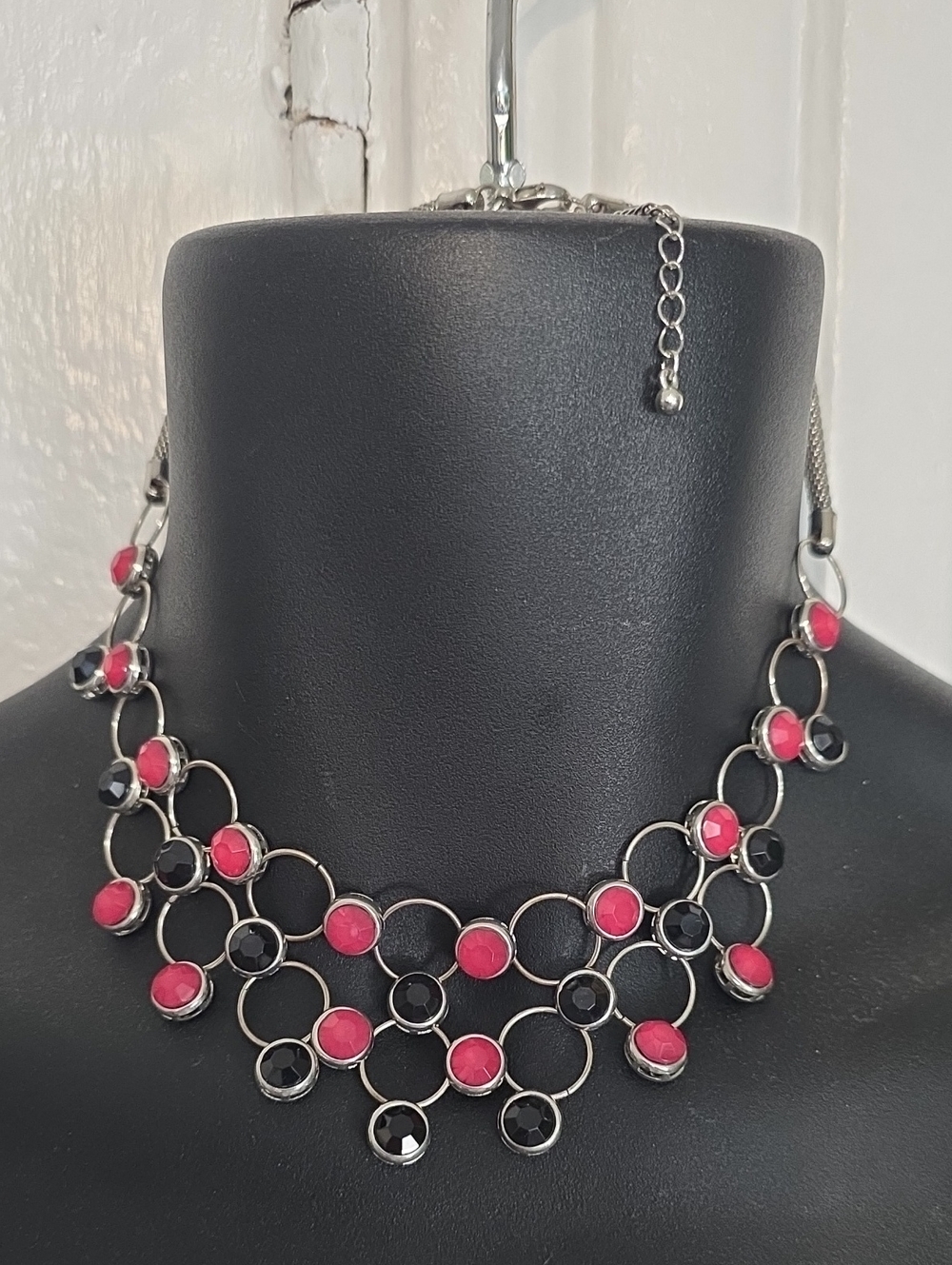 Statement Pink & Black Circle-Link Necklace - Women Jewelry